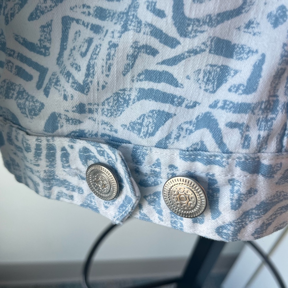 Ruby Rd. Blue and White Patterned Jacket - Picture 9 of 9